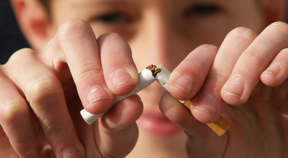 Snapping Cigarette - Breaking The Habit of Smoking